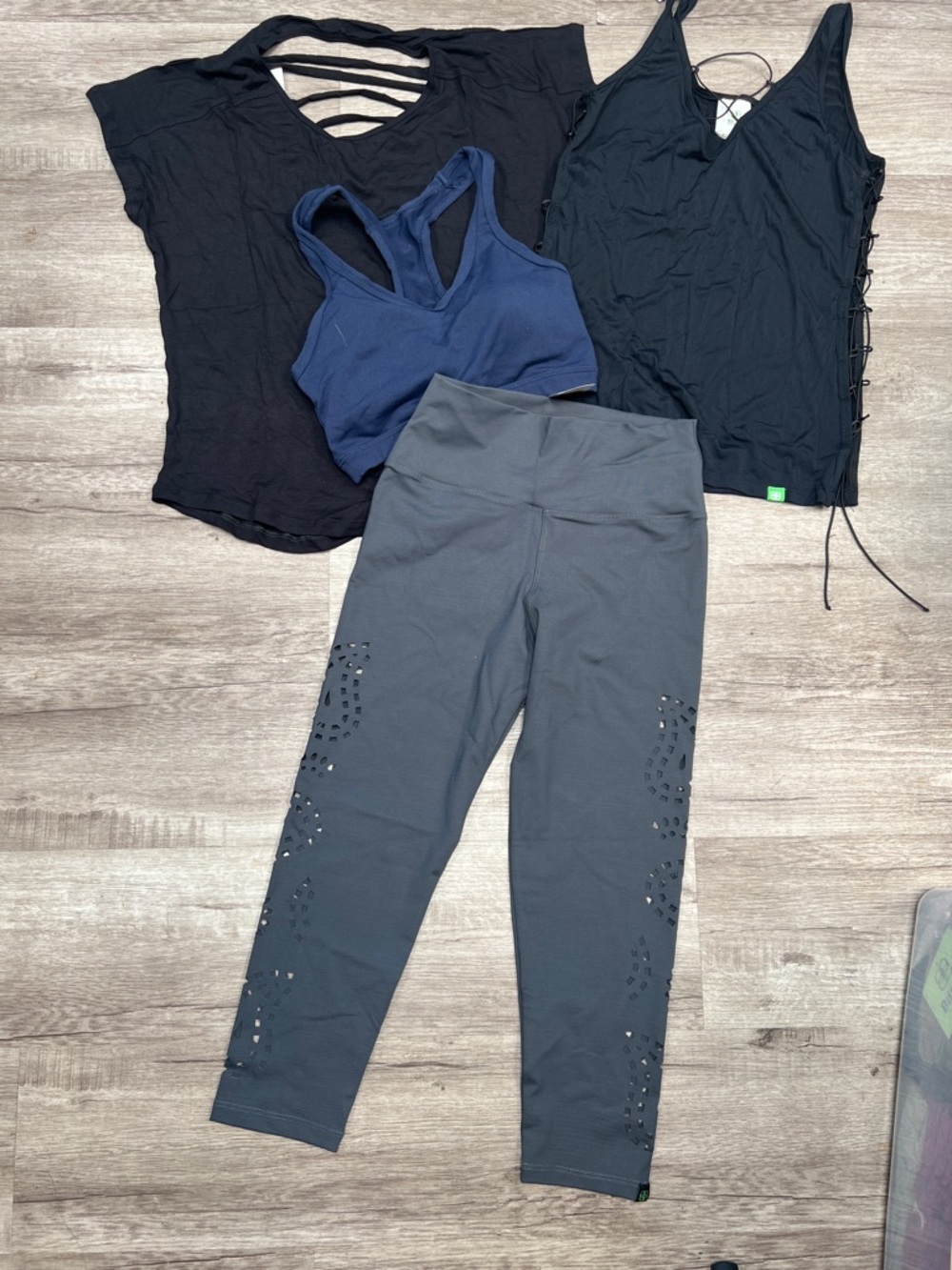 BBrazil Mid-Rise Black Laser-Cut Cropped Leggings Black Side Tie Top Cut Out Top